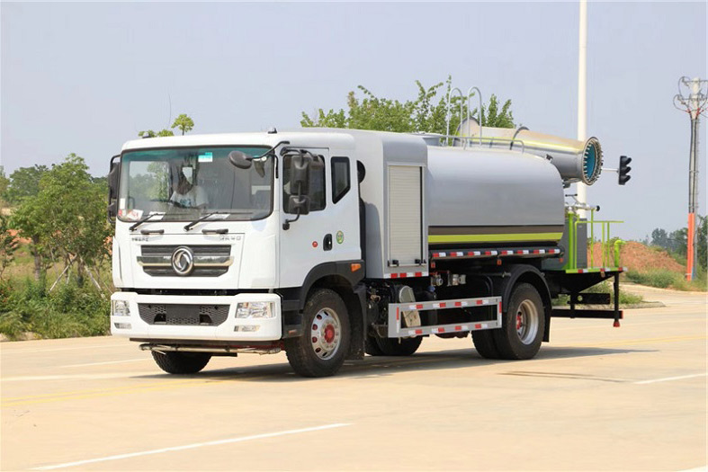东风D9国六10吨圆罐多功能抑尘车