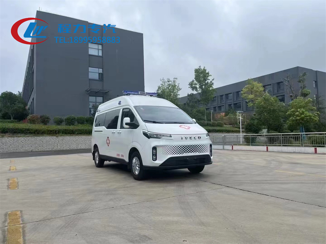 依维柯聚星纯电动救护车