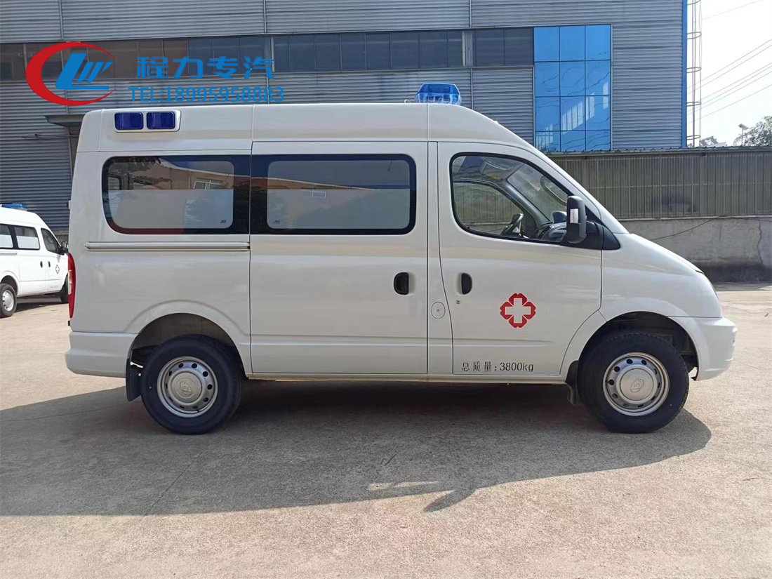 大通V80短轴救护车（柴油）