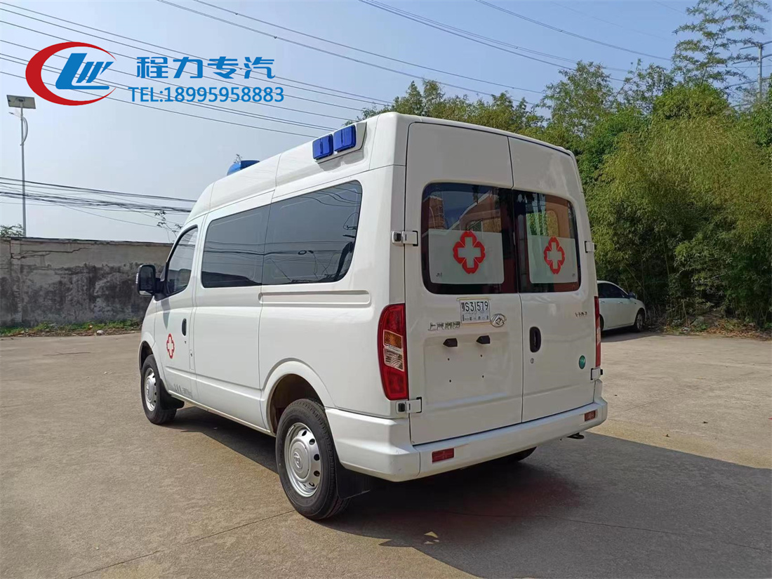 大通V80短轴救护车（柴油）