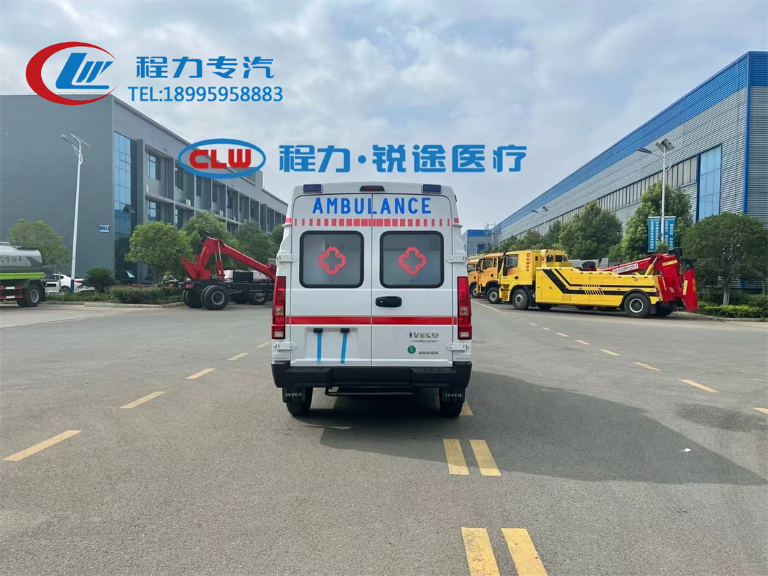 依维柯短轴救护车（柴油）