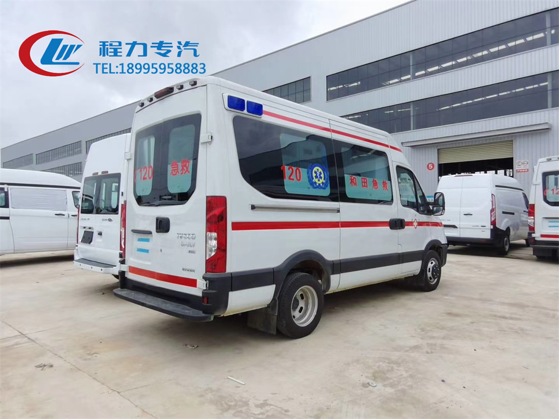 依维柯长轴救护车（柴油）
