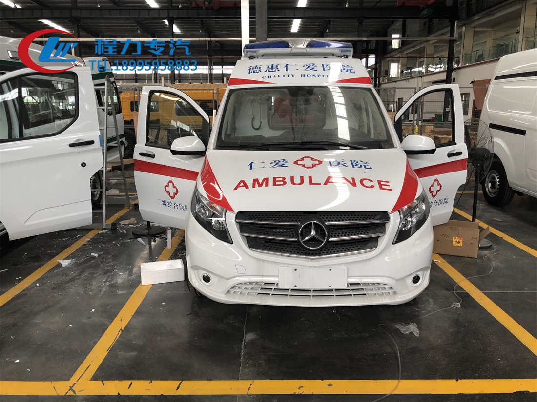 奔驰威霆救护车（汽油）