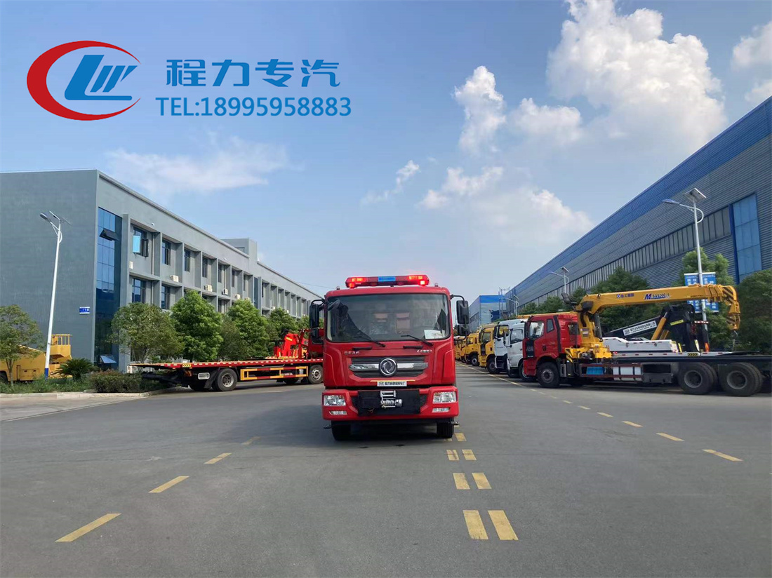 东风6吨水罐/泡沫消防车