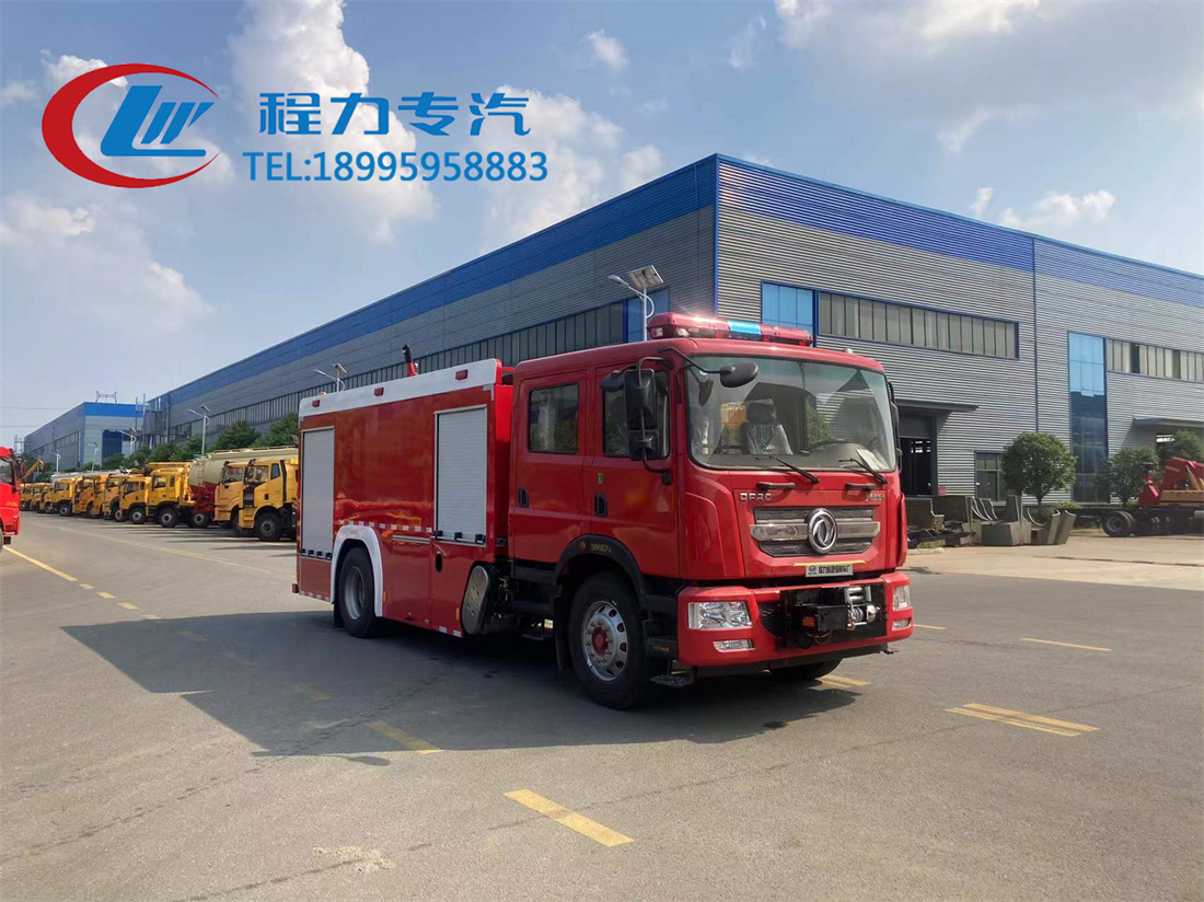 东风6吨水罐/泡沫消防车