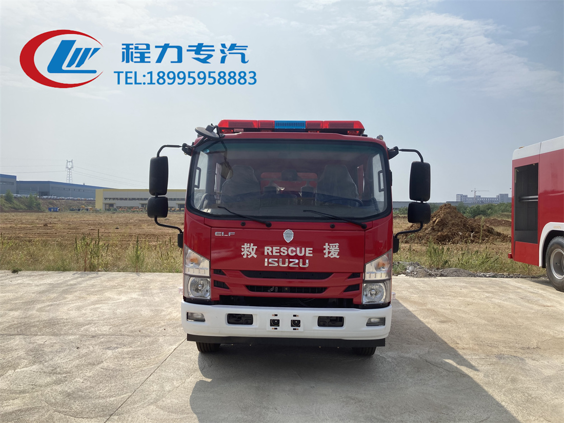庆铃3.5吨水罐/泡沫消防车