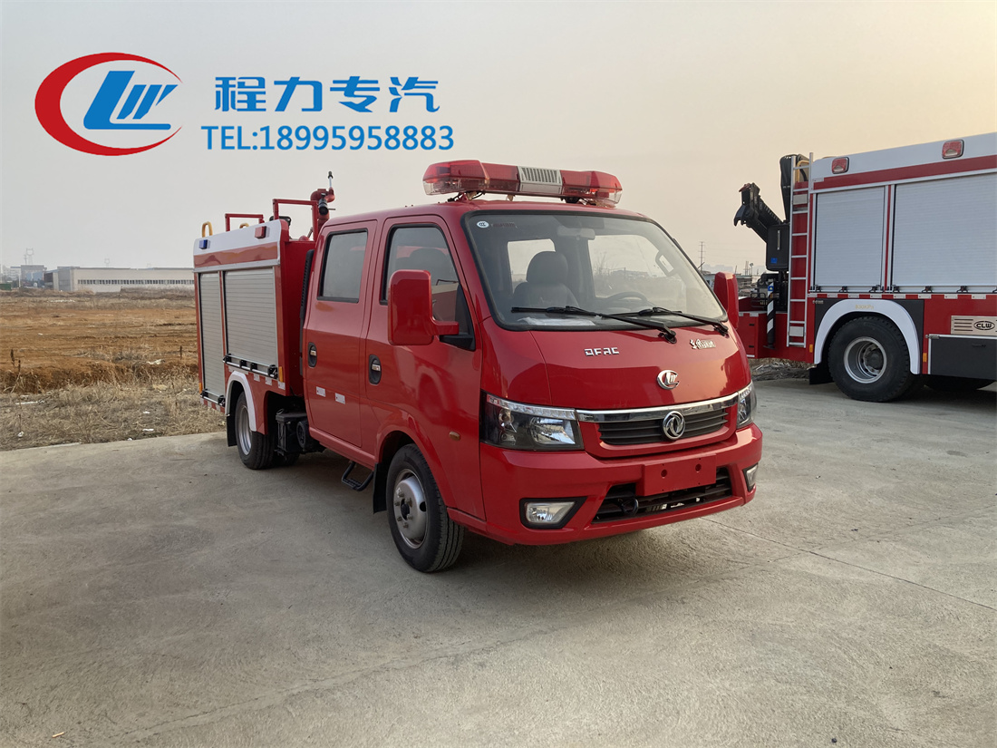 东风1吨水罐消防车