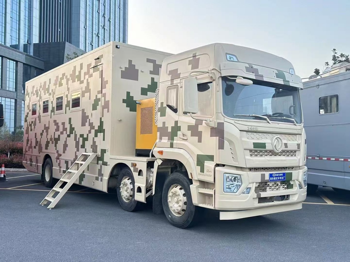 东风天锦宿营车（24人）