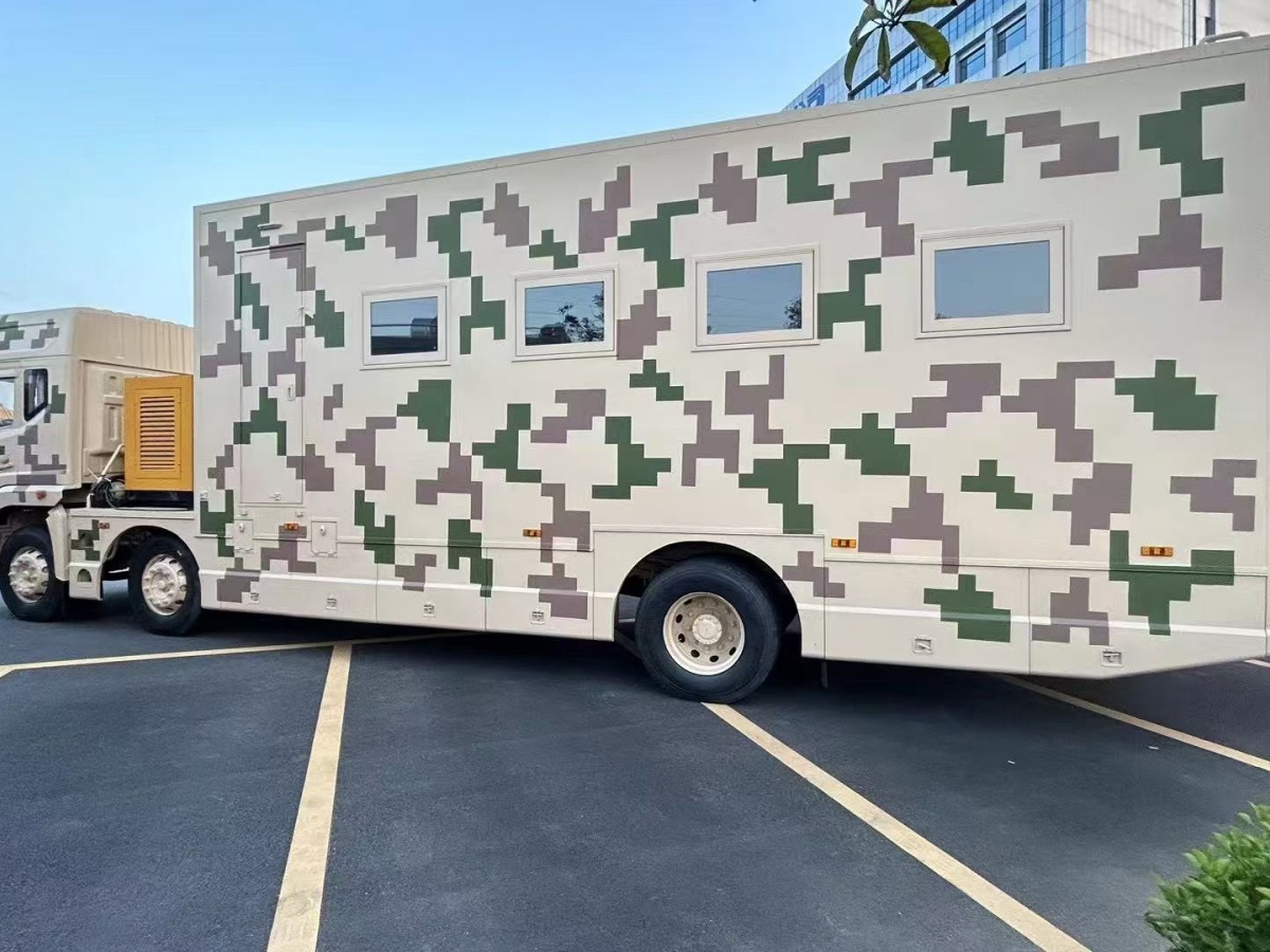 东风天锦宿营车（24人）