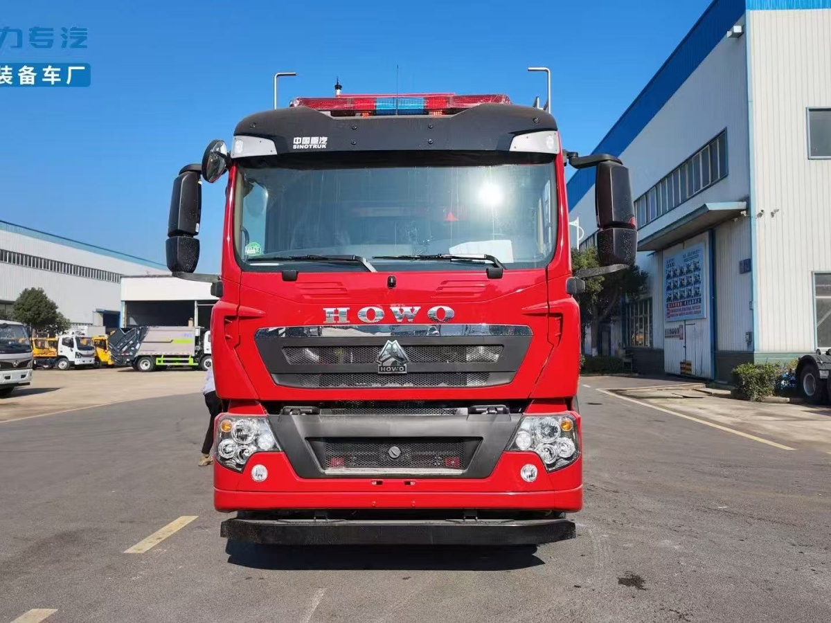 豪沃淋浴车（8人）