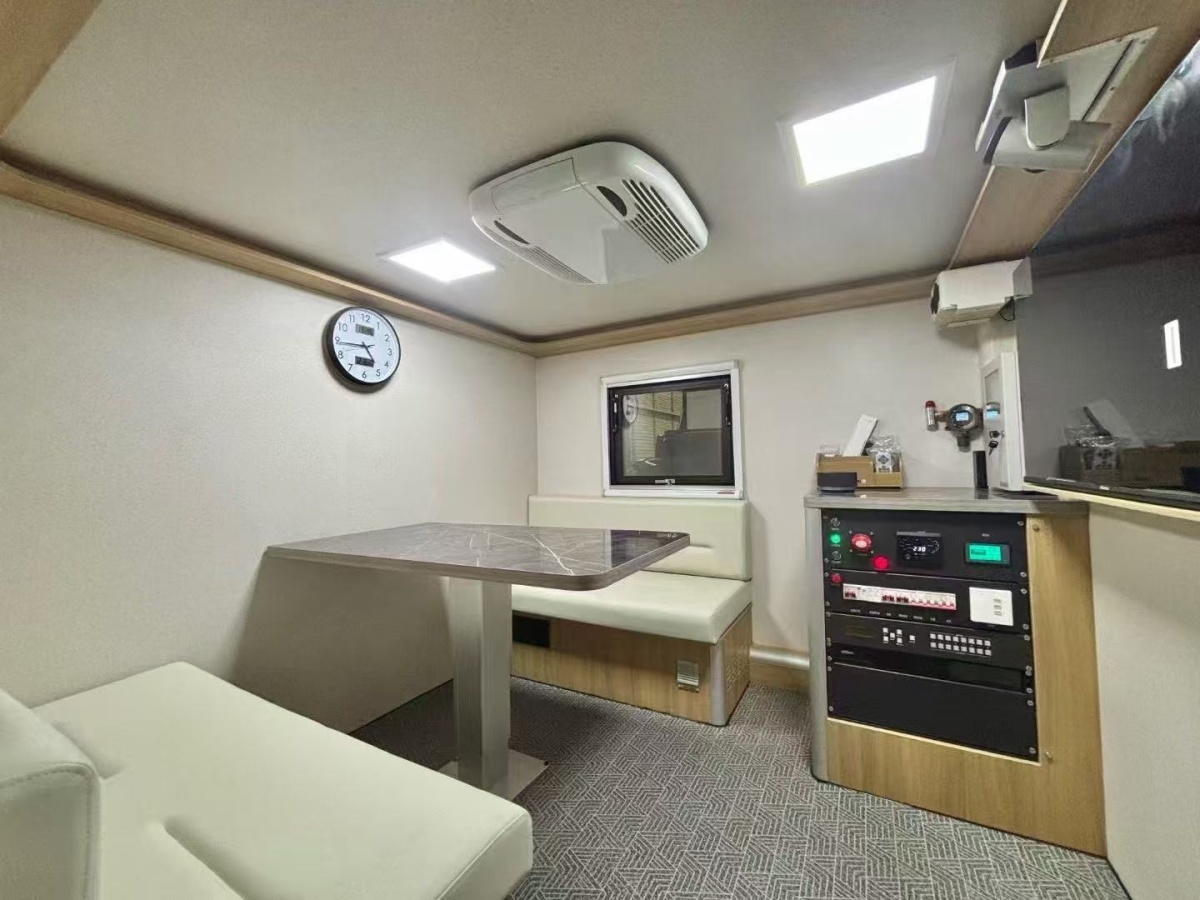 东风猛士指挥车