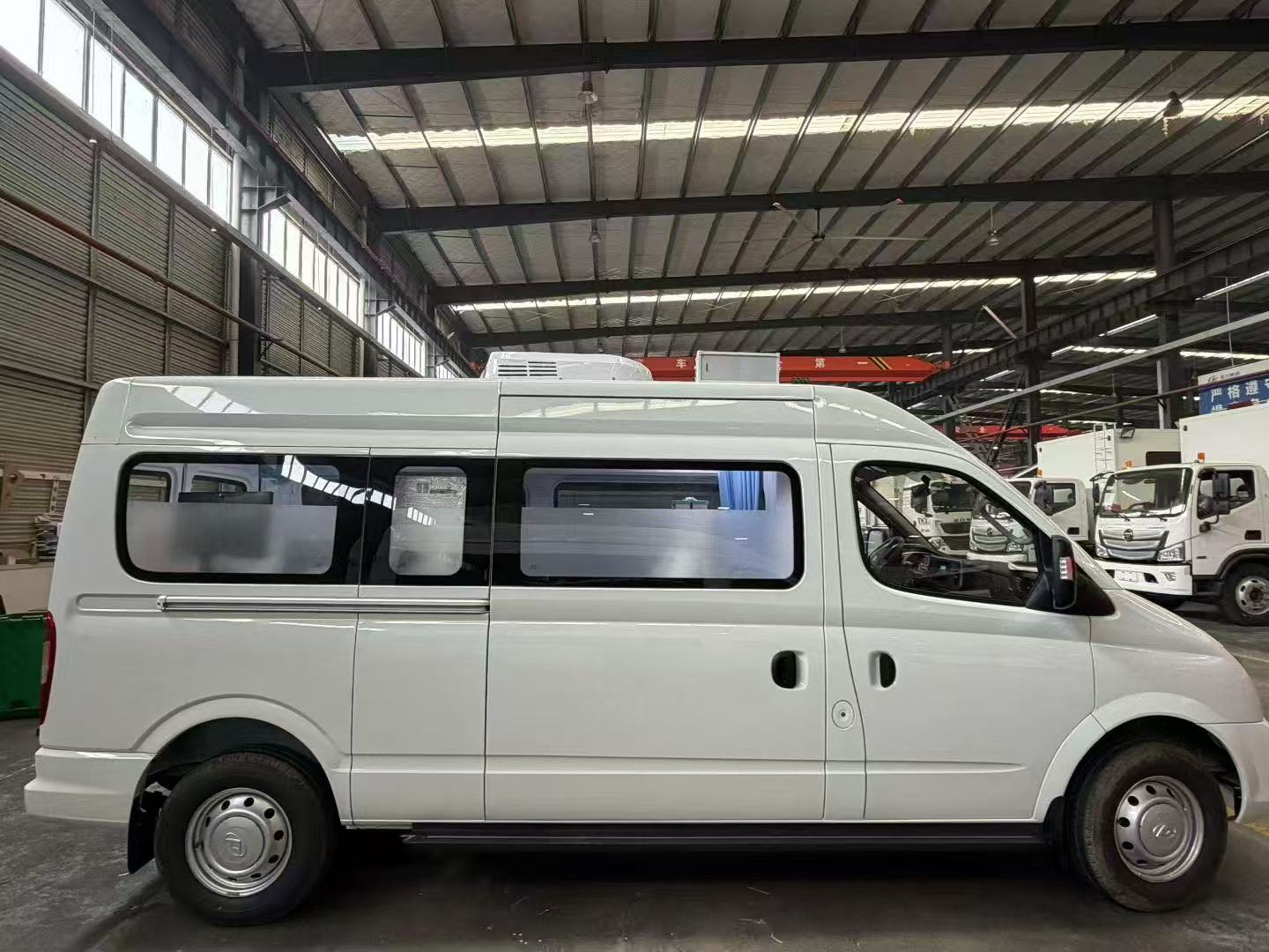 大通V80长轴医疗车